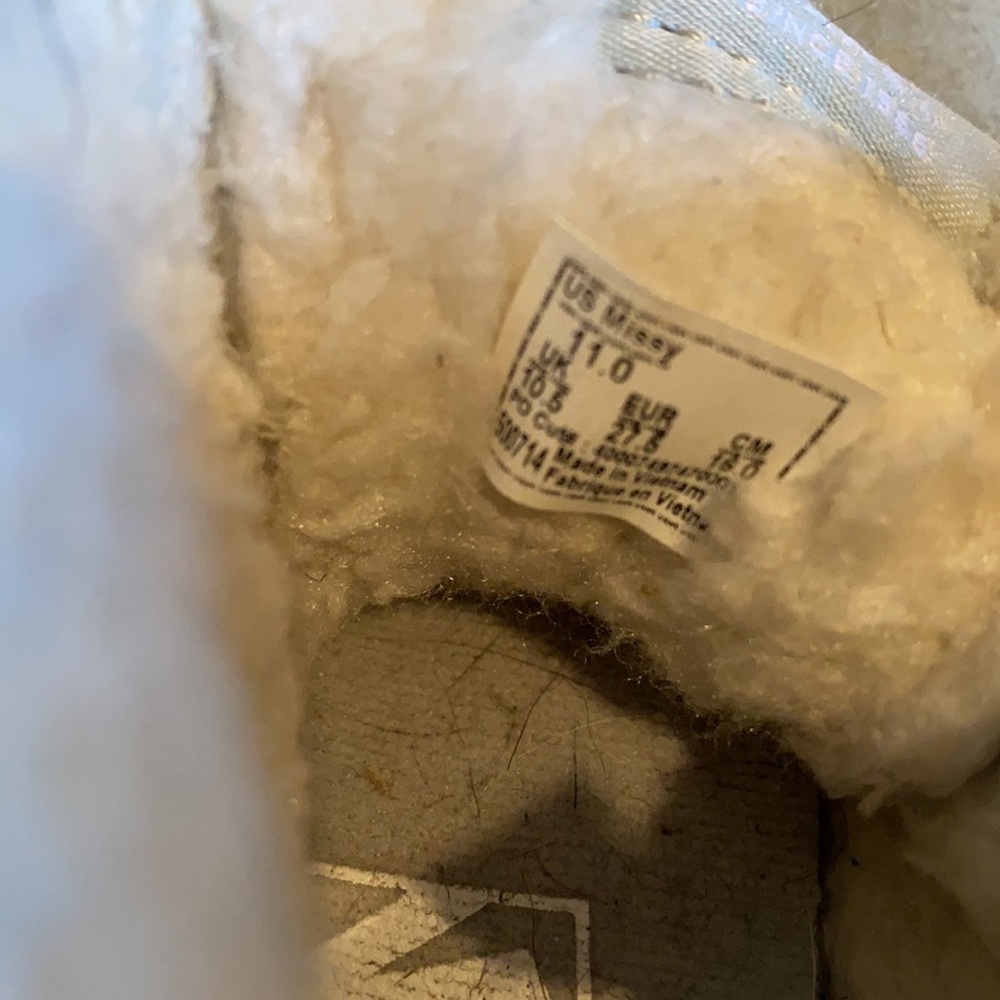 Vans Hi-Tops - Picture 6 of 7